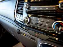 Ford Transit Custom Signature 280 2.0 EcoBlue 130 Bhp Limited L1 SWB 3-Seat Diesel 6-Speed Manual Panel Van