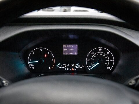 2.0 300 EcoBlue Limited Crew Van Double Cab 5dr Diesel Auto L1 H1 Euro 6 (s/s) (6 Seat) (130 ps)