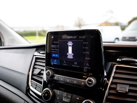 2.0 300 EcoBlue Limited Crew Van Double Cab 5dr Diesel Auto L1 H1 Euro 6 (s/s) (6 Seat) (130 ps)