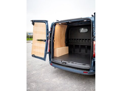2.0 300 EcoBlue Limited Crew Van Double Cab 5dr Diesel Auto L1 H1 Euro 6 (s/s) (6 Seat) (130 ps)