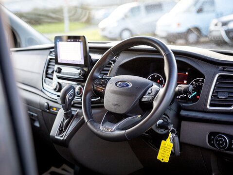 2.0 280 EcoBlue Limited Panel Van 5dr Diesel Auto L1 H1 Euro 6 (s/s) (130 ps)