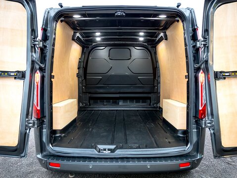 2.0 280 EcoBlue Limited Panel Van 5dr Diesel Manual L1 H1 Euro 6 (s/s) (130 ps)