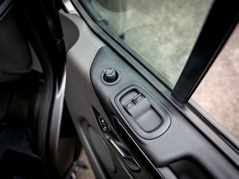 2.0 280 EcoBlue Limited Panel Van 5dr Diesel Manual L1 H1 Euro 6 (s/s) (130 ps)