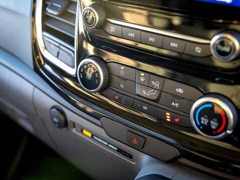 2.0 290 EcoBlue Sport Panel Van 5dr Diesel Auto L1 H1 Euro 6 (s/s) (185 ps)