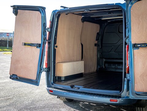 2.0 280 EcoBlue Limited Panel Van 5dr Diesel Auto L1 H1 Euro 6 (s/s) (170 ps)