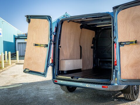 2.0 280 EcoBlue Limited Panel Van 5dr Diesel Auto L1 H1 Euro 6 (s/s) (170 ps)