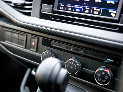 2.0 TDI T32 Highline Crew Van Double Cab 5dr Diesel DSG FWD SWB Euro 6 (s/s) (150 ps)