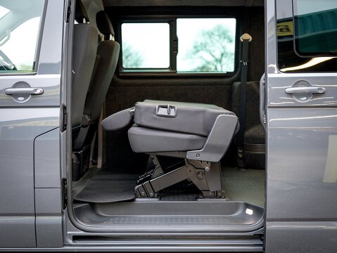 2.0 TDI T32 Highline Crew Van Double Cab 5dr Diesel DSG FWD SWB Euro 6 (s/s) (150 ps)