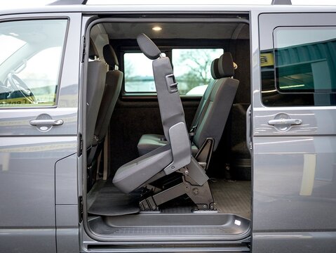 2.0 TDI T32 Highline Crew Van Double Cab 5dr Diesel DSG FWD SWB Euro 6 (s/s) (150 ps)