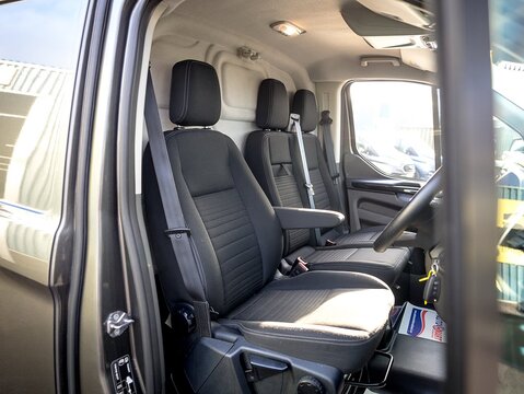 2.0 280 EcoBlue Limited Panel Van 5dr Diesel Manual L1 H1 Euro 6 (s/s) (170 ps)