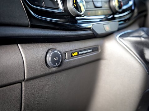 2.0 280 EcoBlue Limited Panel Van 5dr Diesel Manual L1 H1 Euro 6 (s/s) (170 ps)