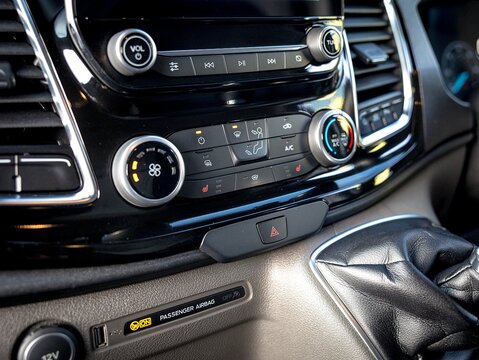 2.0 280 EcoBlue Limited Panel Van 5dr Diesel Manual L1 H1 Euro 6 (s/s) (170 ps)