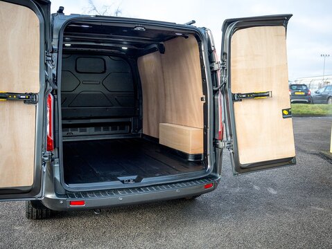 2.0 280 EcoBlue Limited Panel Van 5dr Diesel Manual L1 H1 Euro 6 (s/s) (170 ps)