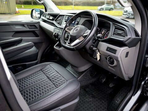 2.0 TDI T32 Highline Crew Van Double Cab 5dr Diesel Manual FWD SWB Euro 6 (s/s) (150 ps)