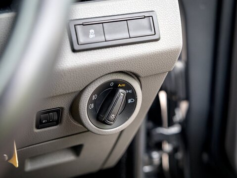 2.0 TDI T32 Highline Crew Van Double Cab 5dr Diesel Manual FWD SWB Euro 6 (s/s) (150 ps)