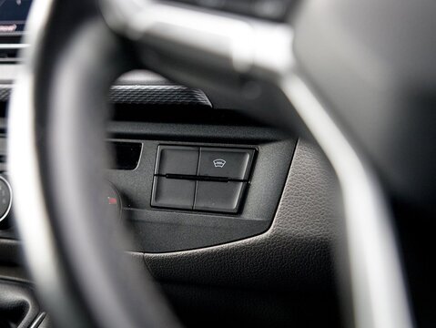 2.0 TDI T32 Highline Crew Van Double Cab 5dr Diesel Manual FWD SWB Euro 6 (s/s) (150 ps)