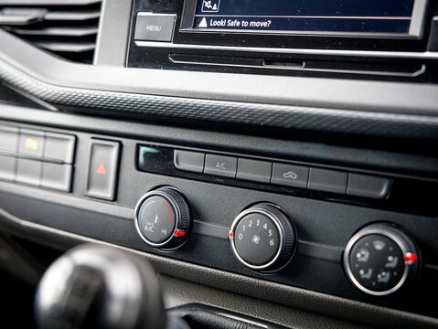 2.0 TDI T32 Highline Crew Van Double Cab 5dr Diesel Manual FWD SWB Euro 6 (s/s) (150 ps)