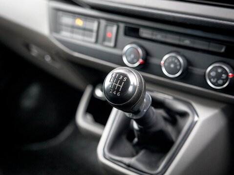 2.0 TDI T32 Highline Crew Van Double Cab 5dr Diesel Manual FWD SWB Euro 6 (s/s) (150 ps)