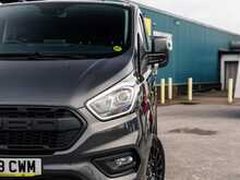 Ford Transit Custom Signature 320 2.0 EcoBlue 130 BHP Limited Doublecab L2 LWB Euro 6 Diesel 6-Speed Manual Van