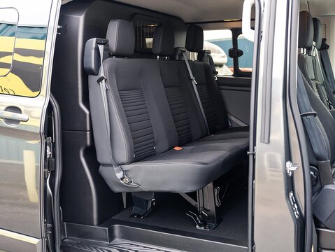 2.0 320 EcoBlue Limited Crew Van Double Cab 5dr Diesel Manual L2 H1 Euro 6 (s/s) (130 ps)