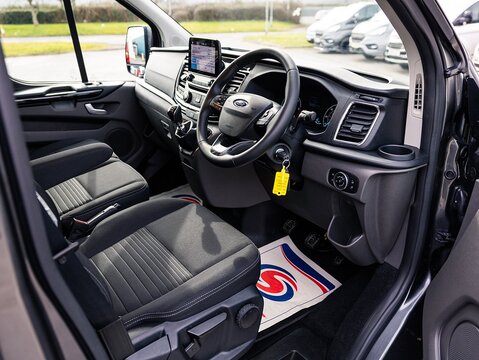 2.0 320 EcoBlue Limited Crew Van Double Cab 5dr Diesel Manual L2 H1 Euro 6 (s/s) (130 ps)