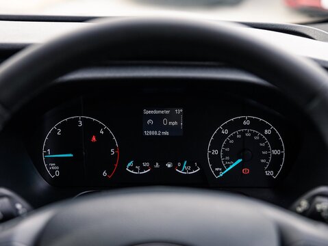 2.0 320 EcoBlue Limited Crew Van Double Cab 5dr Diesel Manual L2 H1 Euro 6 (s/s) (130 ps)