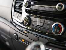 Ford Transit Custom Signature 280 2.0 EcoBlue 130 Bhp Limited L1 SWB 3-Seat Diesel 6-Speed Manual Panel Van