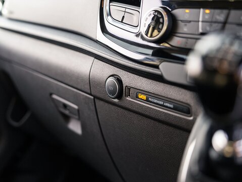 2.0 280 EcoBlue Limited Panel Van 5dr Diesel Manual L1 H1 Euro 6 (s/s) (130 ps)