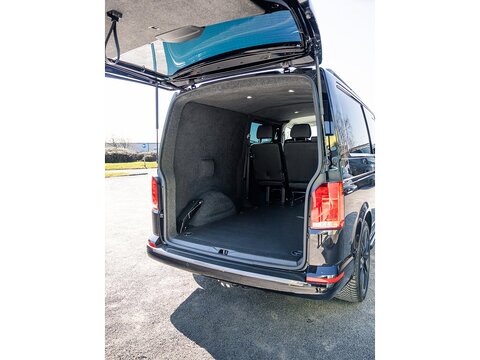 2.0 BiTDI T32 Highline Crew Van 5dr Diesel DSG 4Motion LWB Euro 6 (s/s) (199 ps)