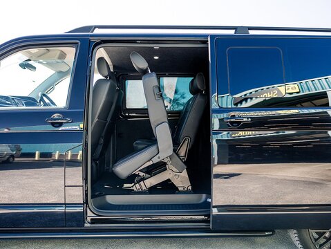 2.0 BiTDI T32 Highline Crew Van 5dr Diesel DSG 4Motion LWB Euro 6 (s/s) (199 ps)