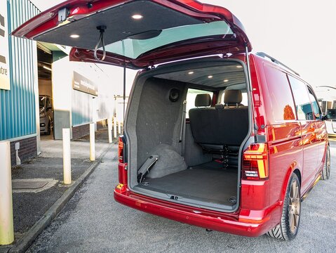 2.0 TDI T30 Highline Panel Van 5dr Diesel DSG FWD SWB Euro 6 (s/s) (150 ps)