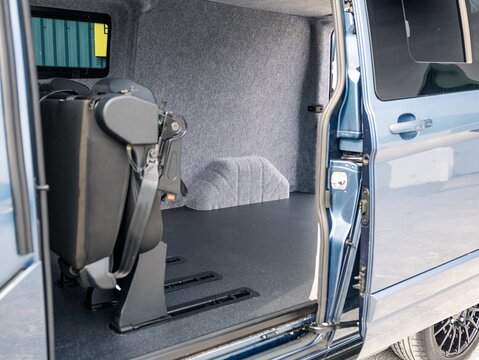 2.0 300 EcoBlue Limited Panel Van 5dr Diesel Manual L2 H1 Euro 6 (s/s) (130 ps)