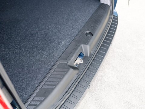 2.0 300 EcoBlue Limited Panel Van 5dr Diesel Manual L2 H1 Euro 6 (s/s) (130 ps)