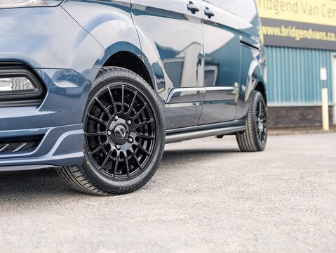 2.0 300 EcoBlue Limited Panel Van 5dr Diesel Manual L2 H1 Euro 6 (s/s) (130 ps)