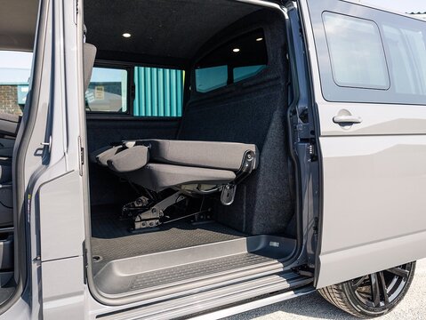 2.0 TDI T32 Highline Crew Van Double Cab 5dr Diesel DSG FWD SWB Euro 6 (s/s) (150 ps)