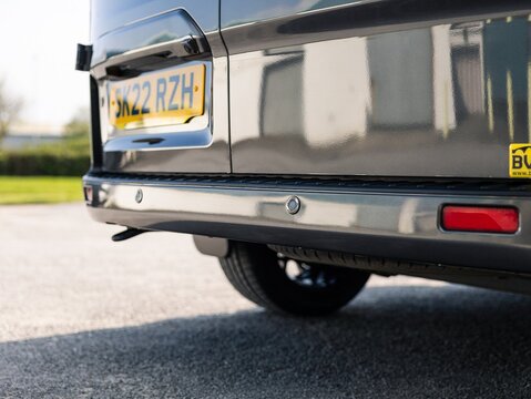 2.0 300 EcoBlue Limited Crew Van Double Cab 5dr Diesel Auto L1 H1 Euro 6 (s/s) (170 ps)