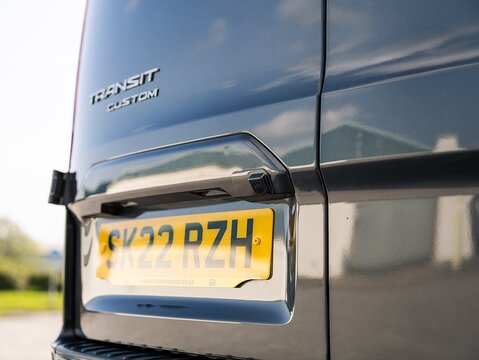 2.0 300 EcoBlue Limited Crew Van Double Cab 5dr Diesel Auto L1 H1 Euro 6 (s/s) (170 ps)