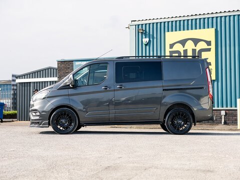 2.0 300 EcoBlue Limited Crew Van Double Cab 5dr Diesel Auto L1 H1 Euro 6 (s/s) (170 ps)