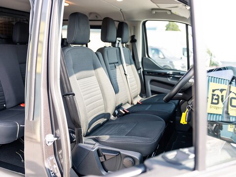 2.0 300 EcoBlue Limited Crew Van Double Cab 5dr Diesel Auto L1 H1 Euro 6 (s/s) (170 ps)