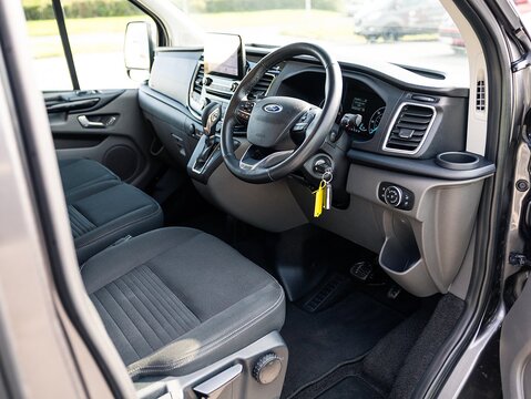 2.0 300 EcoBlue Limited Crew Van Double Cab 5dr Diesel Auto L1 H1 Euro 6 (s/s) (170 ps)