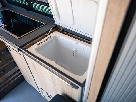 T32 Tdi Kombi Highline 2.0 4dr Kombi Diesel