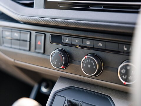 T32 Tdi Kombi Highline 2.0 4dr Kombi Diesel