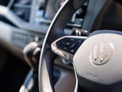 T32 Tdi Kombi Highline 2.0 4dr Kombi Diesel