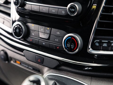 2.0 280 EcoBlue Limited Panel Van 5dr Diesel Manual L1 H1 Euro 6 (s/s) (130 ps)