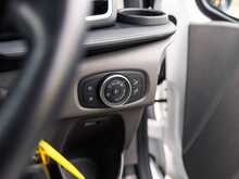 Ford Transit Custom Signature 280 2.0 EcoBlue 130 Bhp Limited L1 SWB 3-Seat Diesel 6-Speed Manual Panel Van