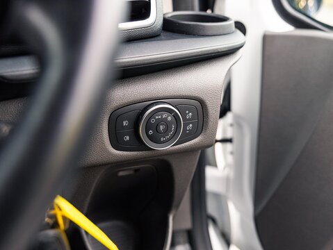 2.0 280 EcoBlue Limited Panel Van 5dr Diesel Manual L1 H1 Euro 6 (s/s) (130 ps)