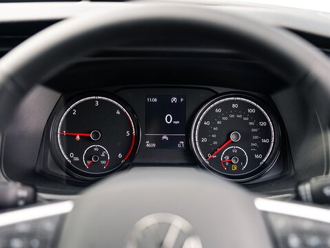 2.0 TDI T32 Highline Kombi Double Cab 5dr Diesel DSG FWD SWB Euro 6 (s/s) (150 ps)