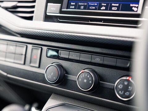 2.0 TDI T32 Highline Kombi Double Cab 5dr Diesel DSG FWD SWB Euro 6 (s/s) (150 ps)