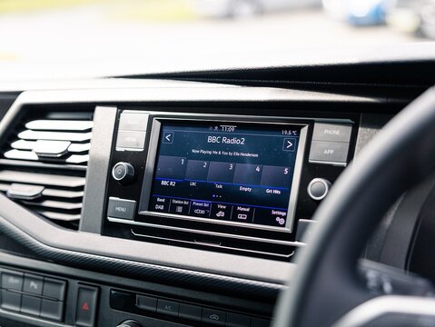 2.0 TDI T32 Highline Kombi Double Cab 5dr Diesel DSG FWD SWB Euro 6 (s/s) (150 ps)