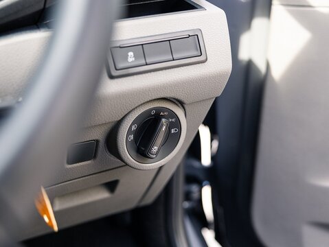 2.0 TDI T32 Highline Kombi Double Cab 5dr Diesel DSG FWD SWB Euro 6 (s/s) (150 ps)